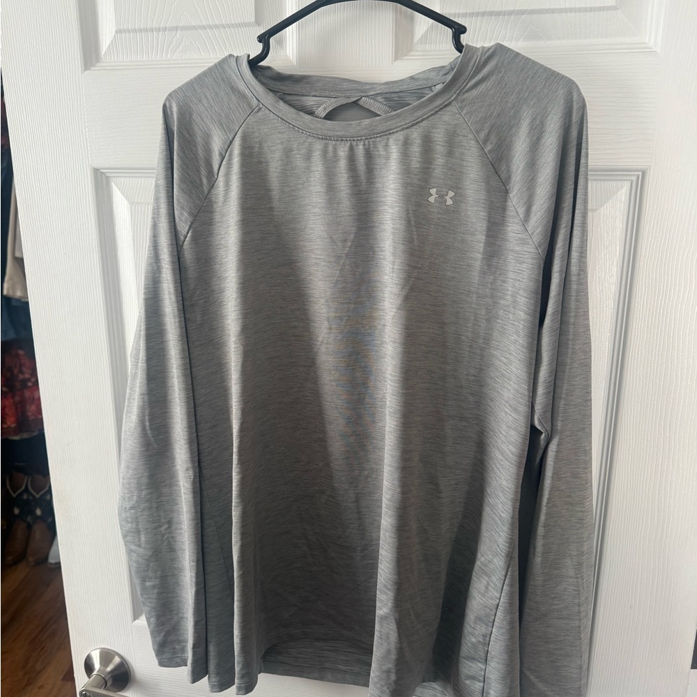 Under Armour Heather Gray Performance Top
